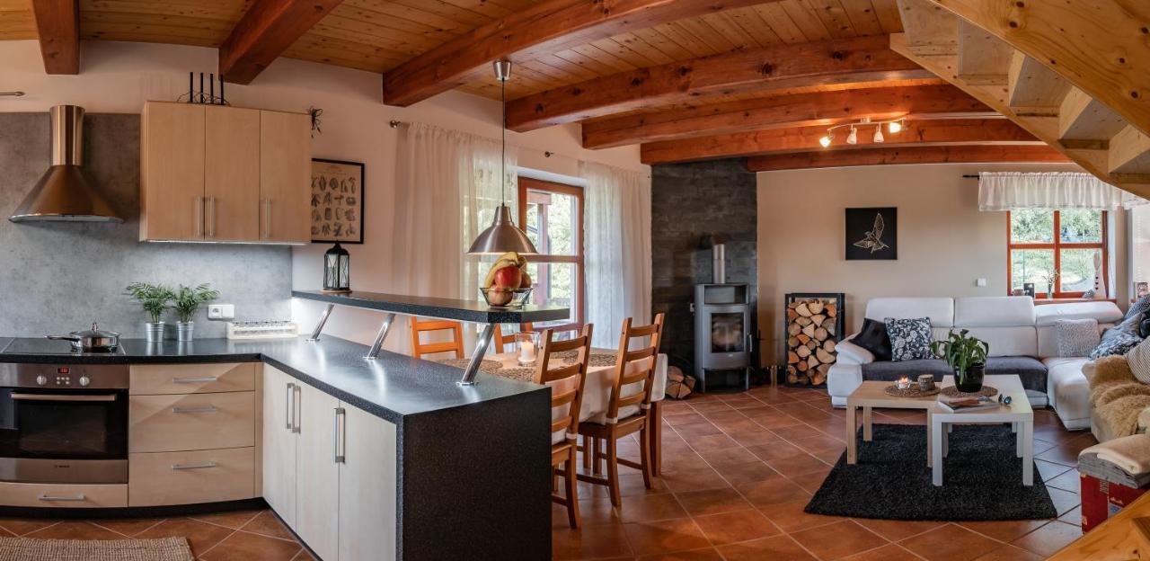 Chata nad lázeňským údolím Luhačovice Exterior foto