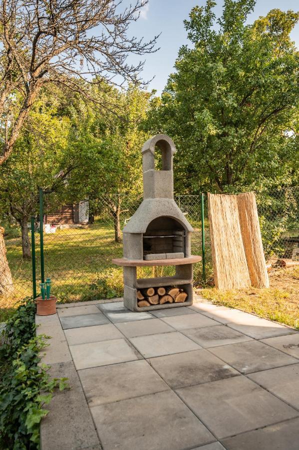 Chata nad lázeňským údolím Luhačovice Exterior foto