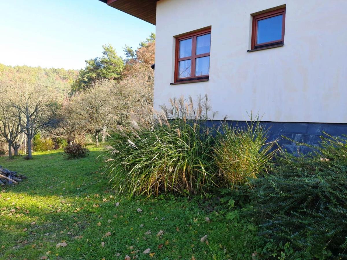 Chata nad lázeňským údolím Luhačovice Exterior foto