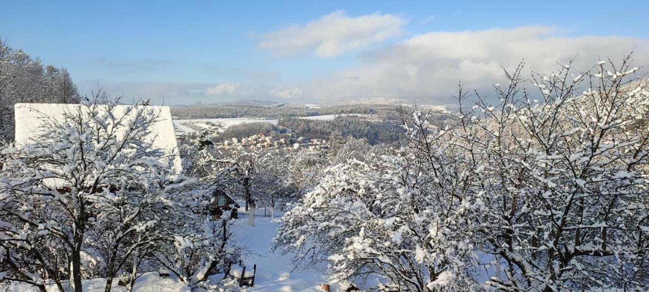 Chata nad lázeňským údolím Luhačovice Exterior foto